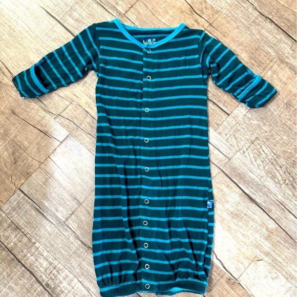 Kickee Pants 0-3 month Teal and Navy Striped Baby Gown with button snap - Picture 1 of 7
